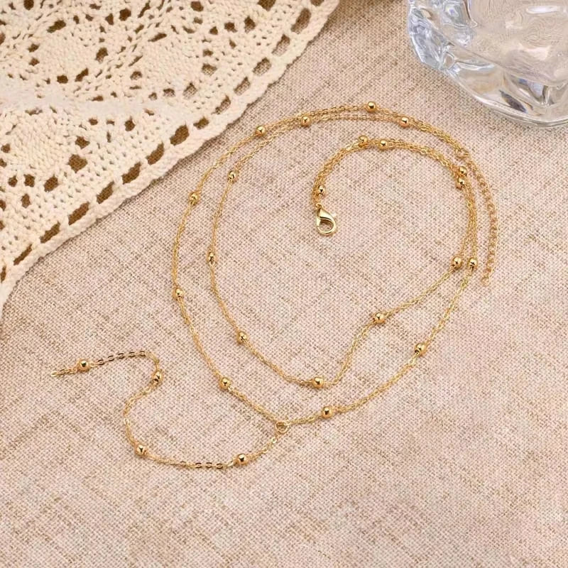 A delicate necklace for her